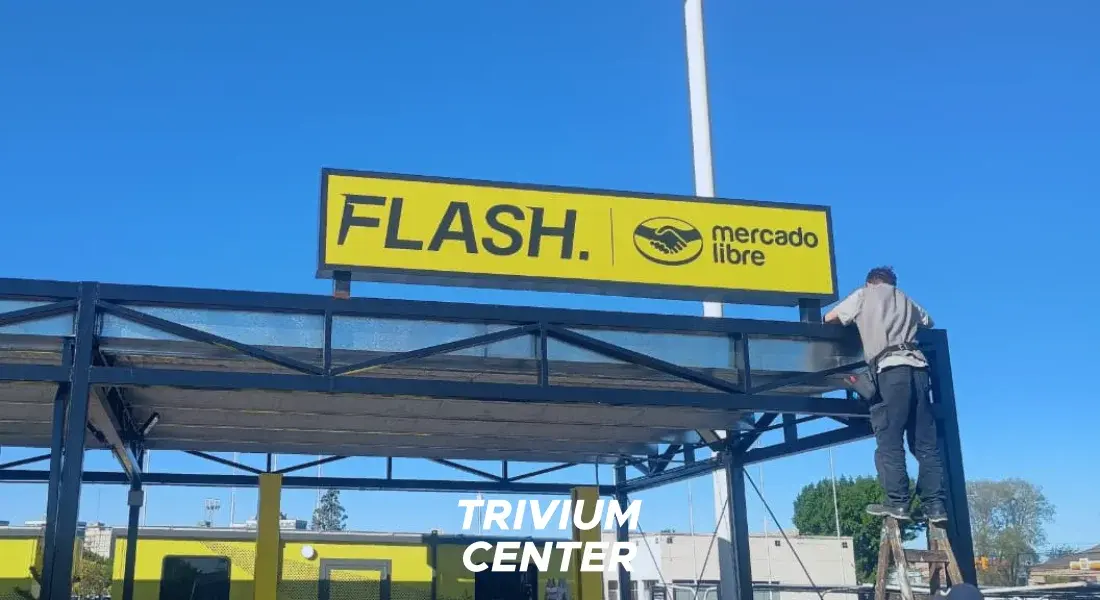 Instalamos tres elevadores de dos columnas para Punto Flash